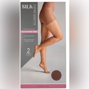 Silk Impressions 30 Denier Sheer Support Pantyhose for Women